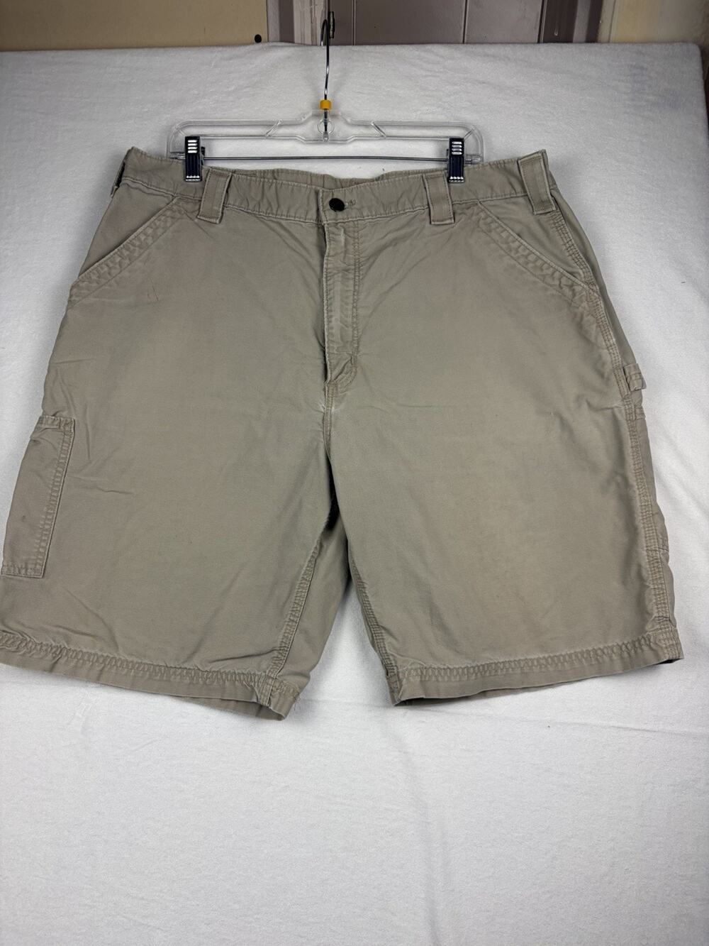 Carhartt B147 Shorts Men’s 40 Tan Loose Fit Canvas Carpenter Utility Workwear